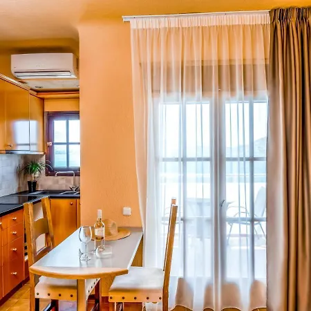 Aparthotel Alikes & Elounda