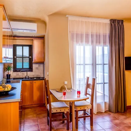 Aparthotel Alikes & 4*