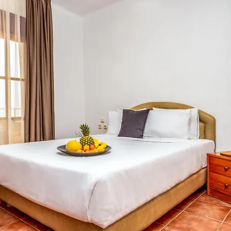Aparthotel Alikes & 4*